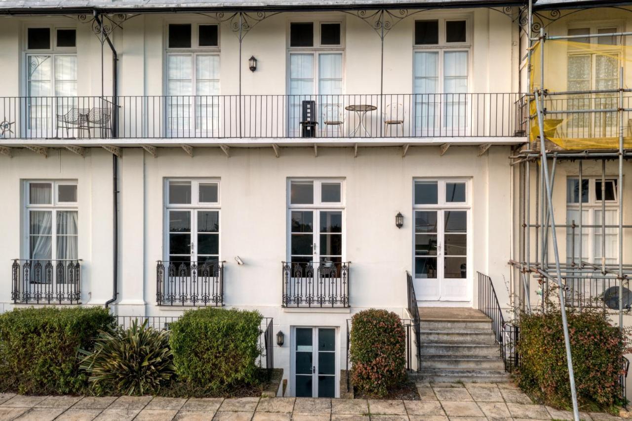 Apartamento The Regency - Sea Views And A Modern Art Deco Style Interior Ramsgate Exterior foto
